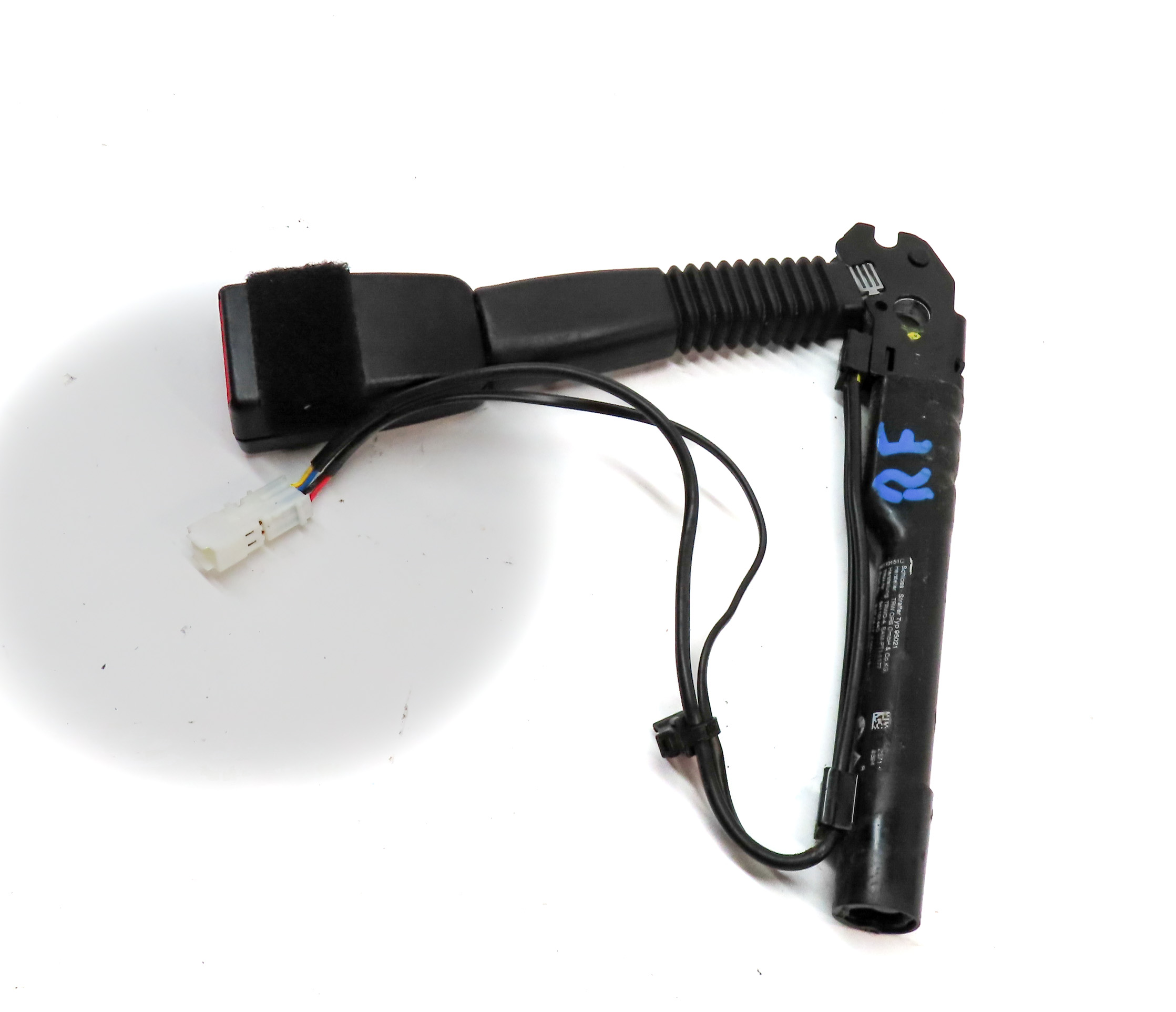 12-19 BMW 2 3 4 M3 (F22 F32 F33 F34 F36) FRONT RIGHT PASSENGER SEATBELT RECEIVER — exact item pictured